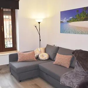 San Jacinto Apartment Seville