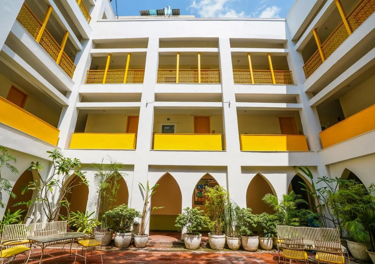 Hotel Bloom Boutique L Signature Towers Gurgaon